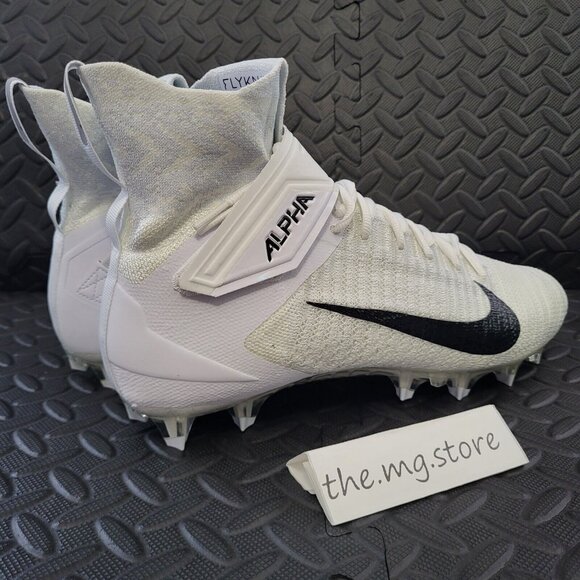Nike Alpha Menace Elite 2 Flyknit Football Cleats AO3374-101 Mens Sz 10.5 NWOB